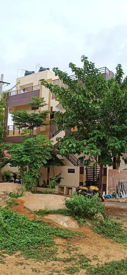 Gopi Homestay Hampi Exterior photo