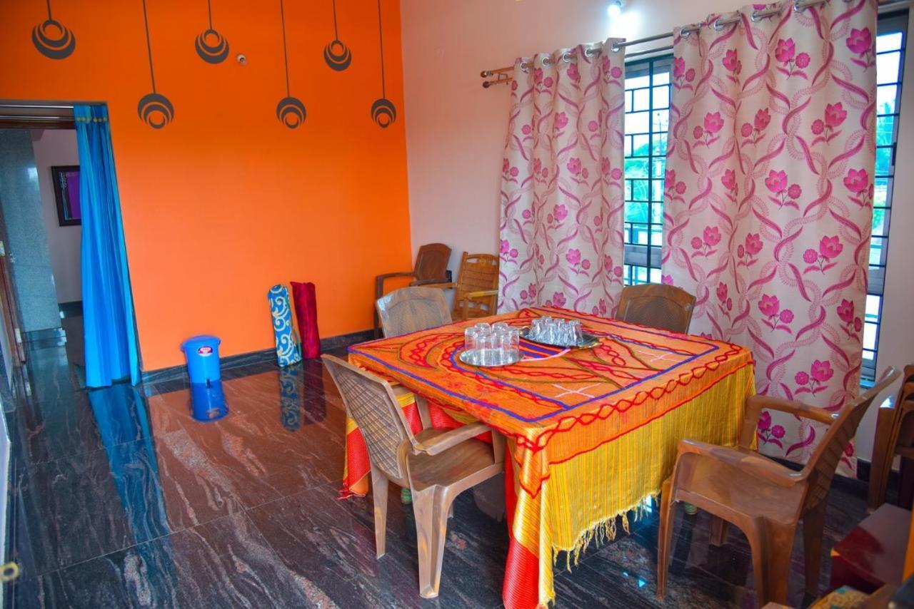 Gopi Homestay Hampi Room photo